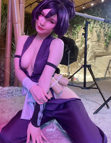 Michi Kyunn actrice sexy photos