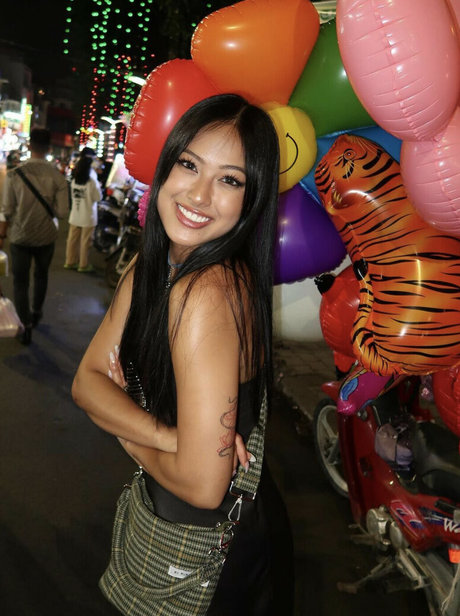 Gabby hua étoile sexy archive