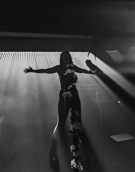 Zheani Sparkes art modèle archive