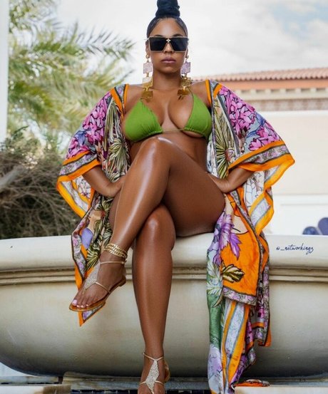 maman asiatique onlyfans xxx nus images