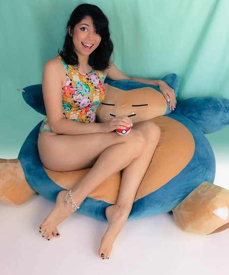 Uncanny Megan star du porno nue img