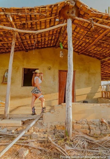 Geisy Arruda étoile sexy galeries