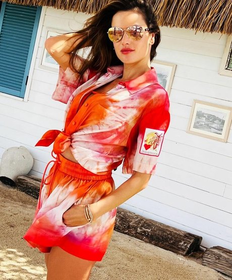 lesbiennes asiatiques onlyfans nus parfaits photo