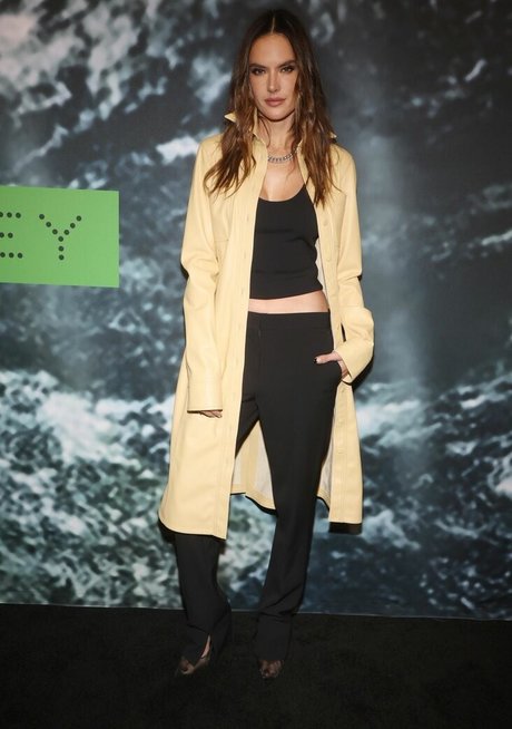 Alessandra Ambrosio belle actrice archive