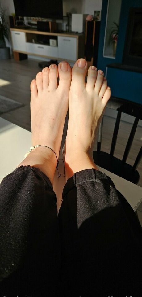 cavalierifeetfree actrice libre collection