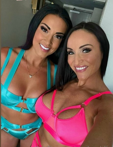 CourtneyTillia étoile adulte collection