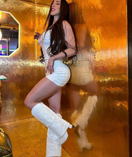 Danik Michell actrice des photos