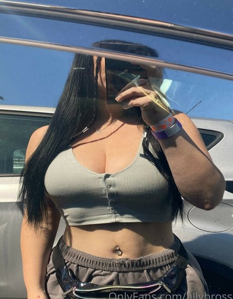 Allyamorxo modèle sympa images