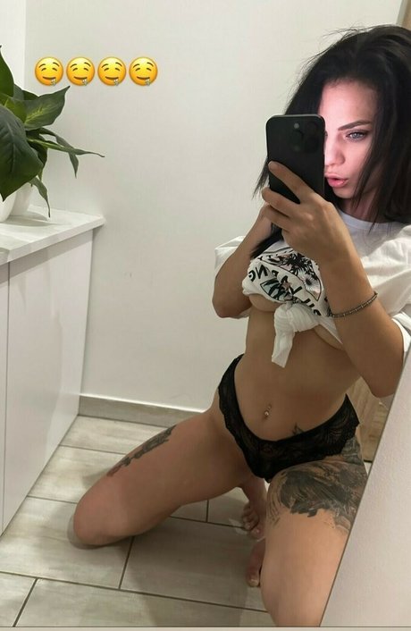 benekittii21 haut de star du porno image