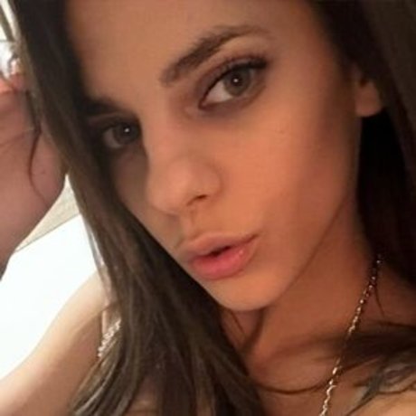 benekittii21 actrice parfaite images