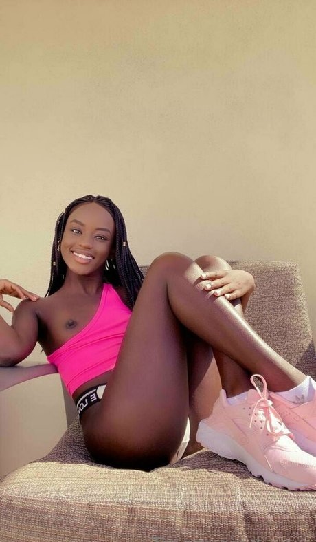 traceycindyxxx modèle érotique img