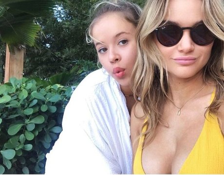 Hunter King actrice de grande qualité img