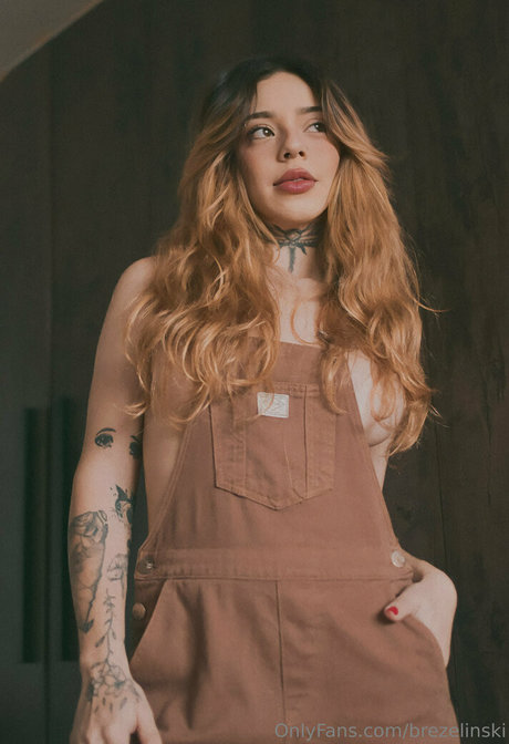 brezelinski modèle de haute qualité archive