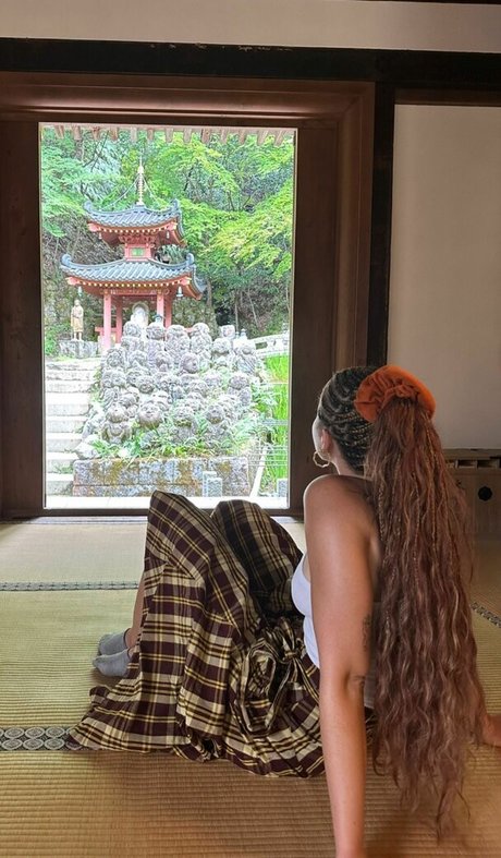 Ella Eyre joli modèle des photos