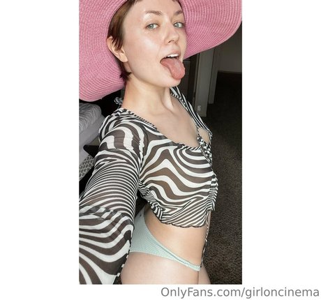 Girl On Cinema art star du porno image