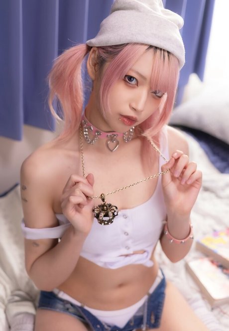 Ponyoouji modèle pornographique photos