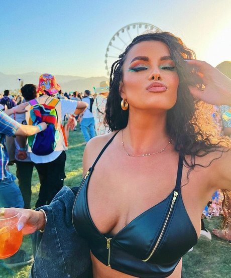 public xxx onlyfans nu érotique photos