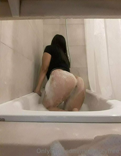 pipe éjaculation dans la bouche onlyfans assez pornographique img