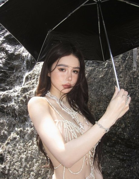 Yuan Sayuki Weme modèle nu galeries