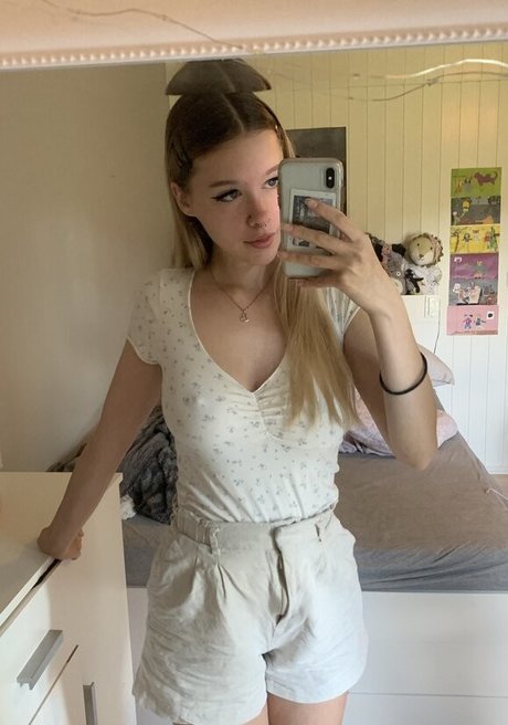 sniffyou modèle adulte image