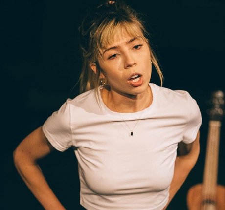 Jennette McCurdy top star galeries