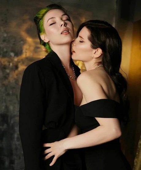 Reilin actrice érotique galerie