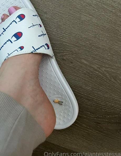 giantesstessa actrice adulte photos