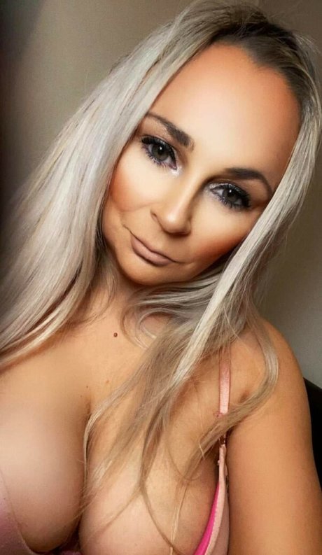 Lisamariesutzirl actrice exclusive image