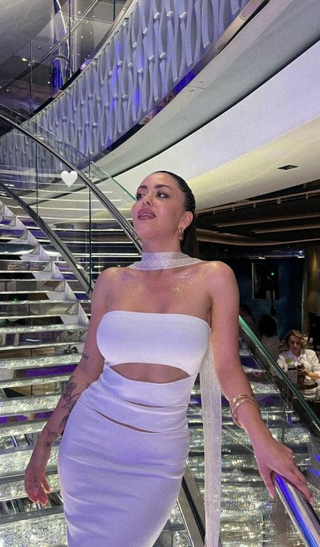 Rosario Matew modèles nus galerie