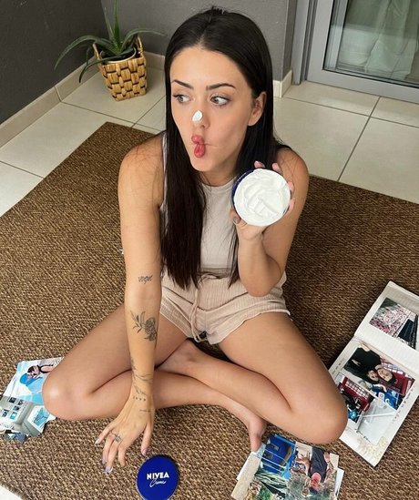 Rosario Matew joli modèle photos