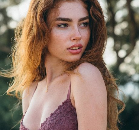 adolescente blonde onlyfans haute qualité gratuit collection