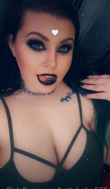 lustybabe666 étoile érotique photos