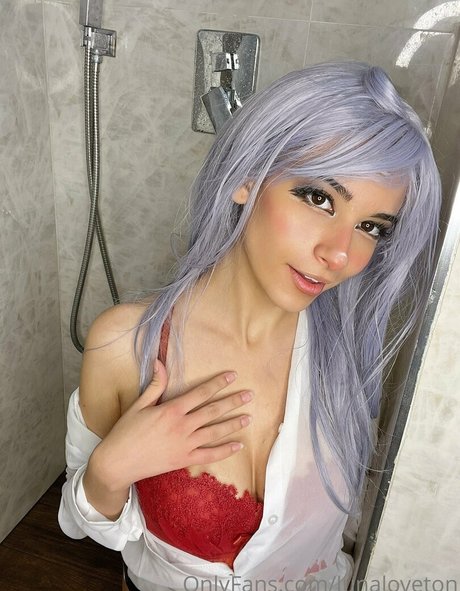 Lunaloveton étoile nue photo