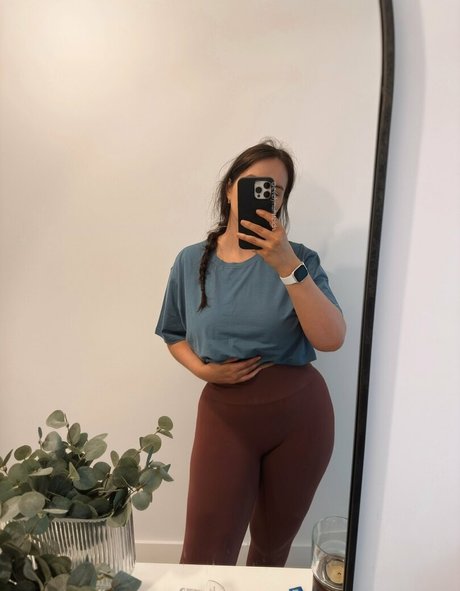 gros clitoris uniquementfans porno gratuit des photos