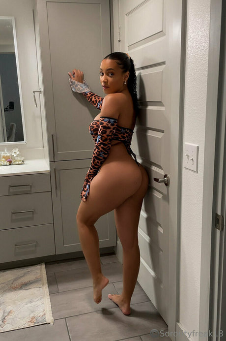 sororityfreak18 étoile exclusive image