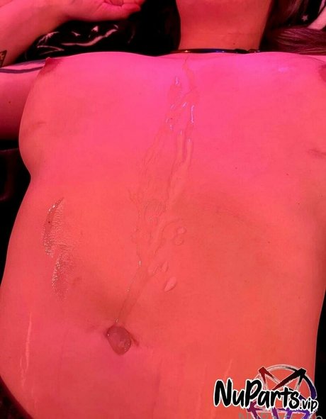 nuparts actrice libre des photos