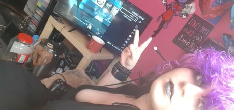 amy lovotomy actrice chaude des photos