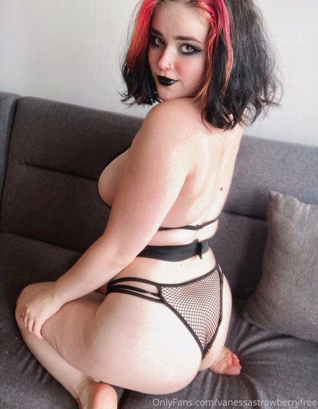 vanessastrawberryfree star du porno sexy photos