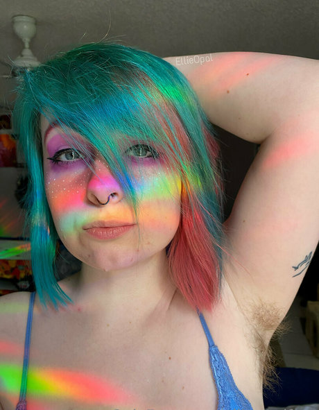 ellieopalfree modèle de sexe archive