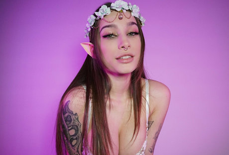 akufree modèle magnifique img