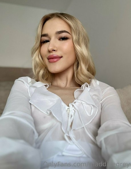 Maddie Grey modèle porno des photos