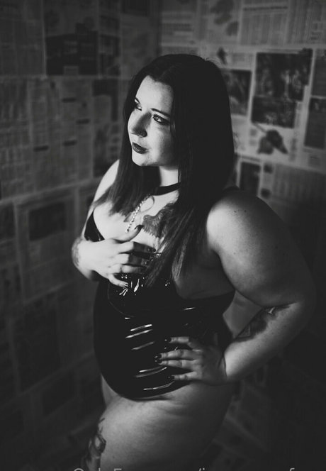 janacurvyfree actrice de nus photos