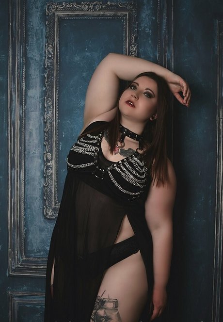 janacurvyfree actrice libre images