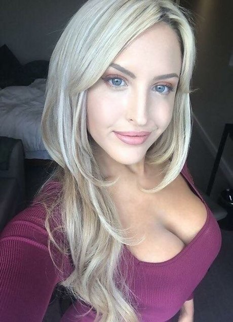 Emma Jones mannequin des photos