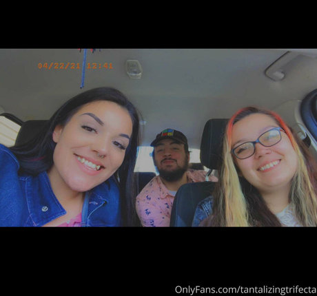 tantalizingtrifecta modèle de haute qualité photo