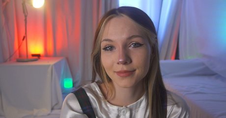 kateuwugirl actrice de nus des photos