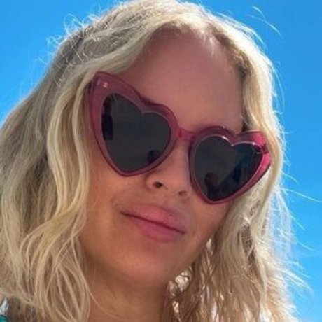 Calley Westwood star du porno de haute qualité photos