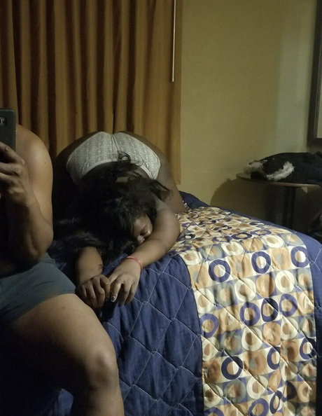 tsunamitongue16 étoile de haute qualité galerie