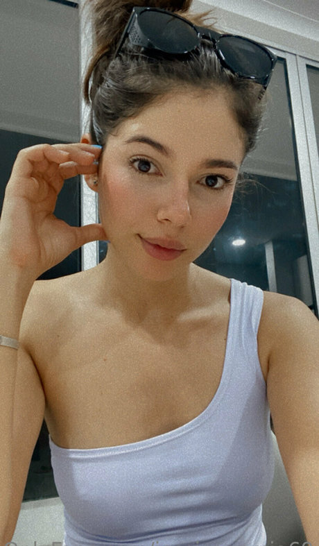 Gabriela Bianca modèle de sexe archive