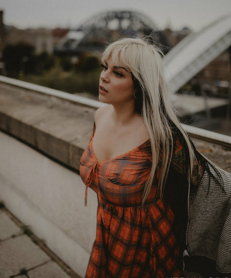 Keshia joli modèle galeries